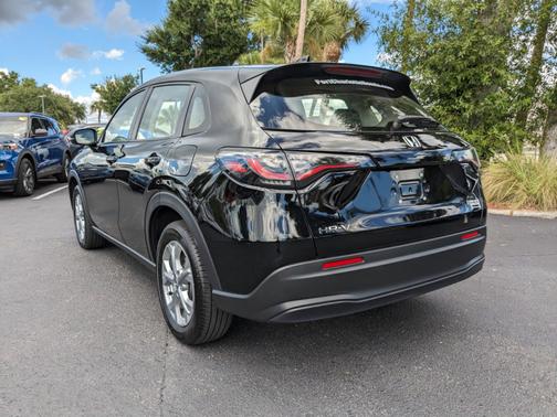 2024 Honda HR-V LX