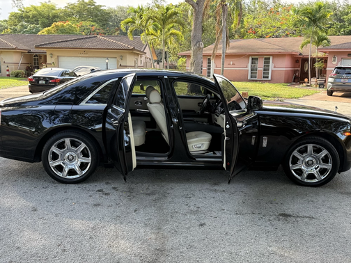 2011 Rolls-Royce Ghost Base