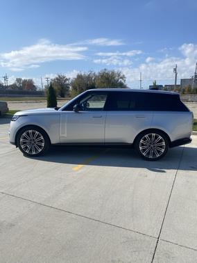 2023 Land Rover Range Rover Autobiography SWB