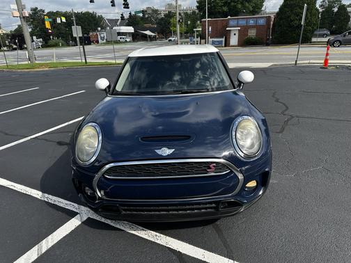 Blue 2017 MINI Clubman Cooper S