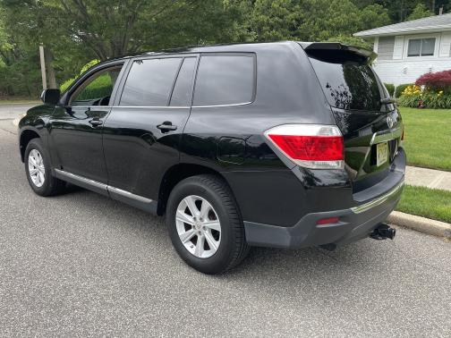 2011 Toyota Highlander Base