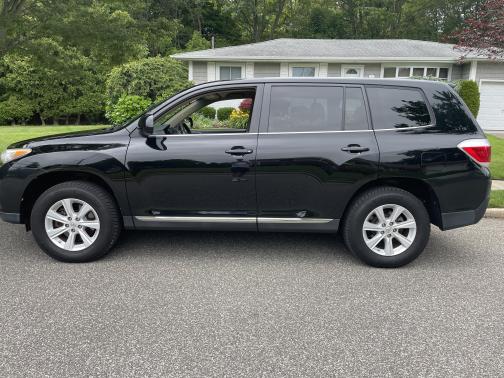 2011 Toyota Highlander Base