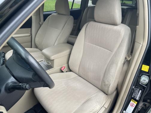 2011 Toyota Highlander Base