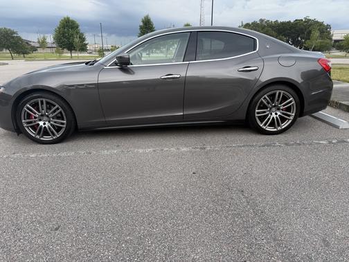 2017 Maserati Ghibli S