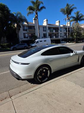 2022 Porsche Taycan Taycan GTS