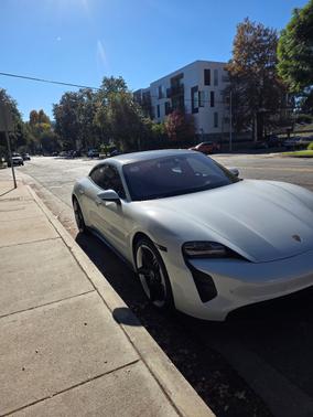 2022 Porsche Taycan Taycan GTS
