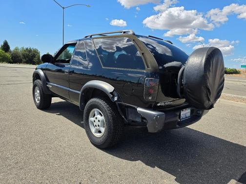 Black 1999 Chevrolet Blazer LS