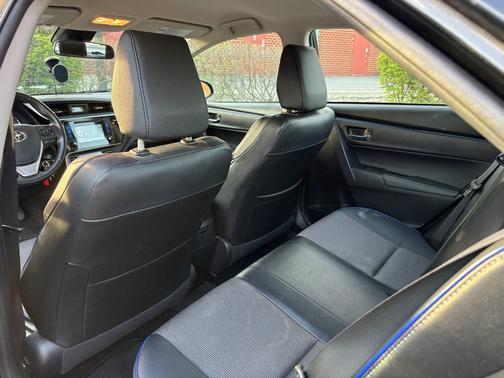 Black 2017 Toyota Corolla SE