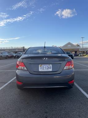 2012 Hyundai Accent GLS