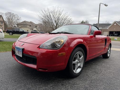 Red 2002 Toyota MR2 Spyder