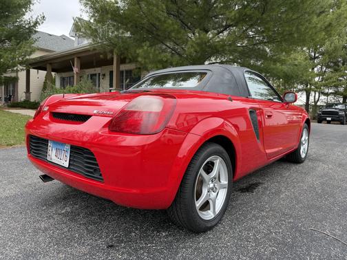 Red 2002 Toyota MR2 Spyder