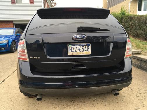 Blue 2008 Ford Edge SE