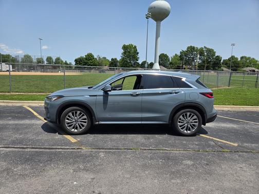 2024 INFINITI QX50 LUXE