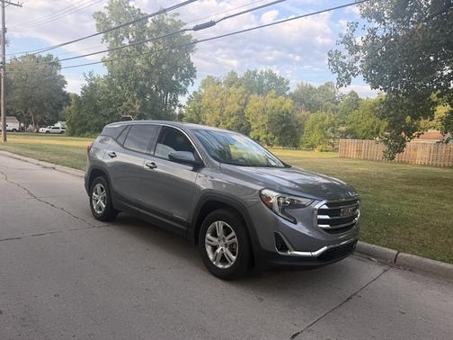 Gray 2019 GMC Terrain SLE