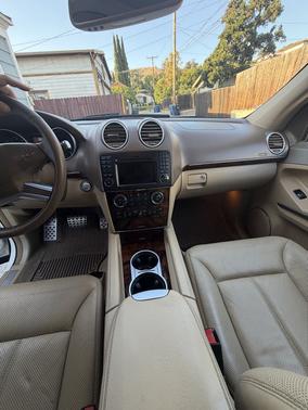 White 2009 Mercedes-Benz GL-Class GL 550 4MATIC