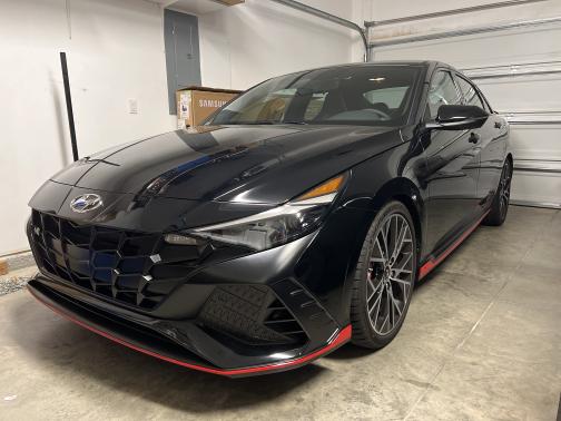 Photo 6 of 6 of 2022 Hyundai Elantra N Base
