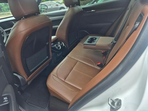 White 2023 Alfa Romeo Stelvio Ti