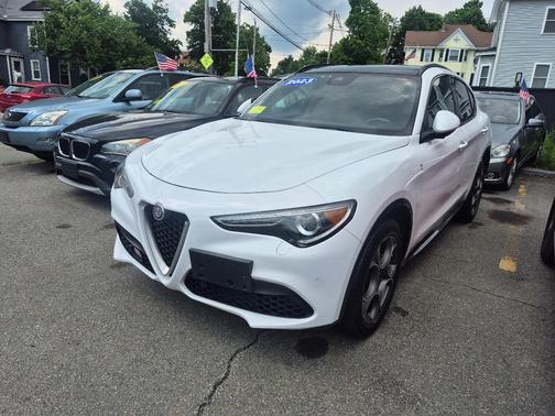 White 2023 Alfa Romeo Stelvio Ti