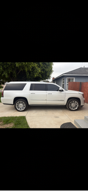 White 2017 Cadillac Escalade ESV Platinum