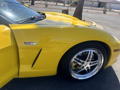 2005 Chevrolet Corvette Base
