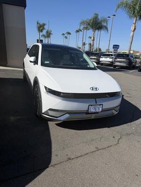 White 2024 Hyundai IONIQ 5 Limited