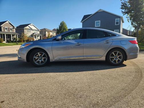 Silver 2014 Hyundai Azera Limited