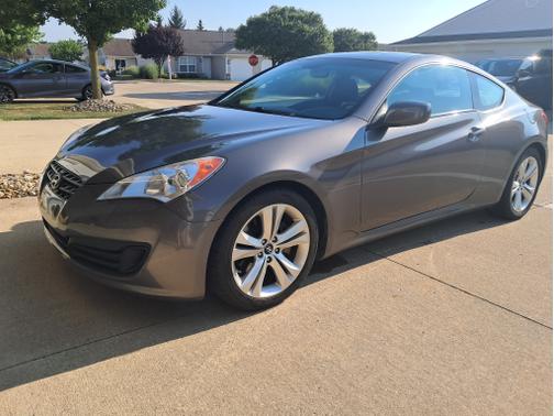 2012 Hyundai Genesis Coupe 2.0T Premium