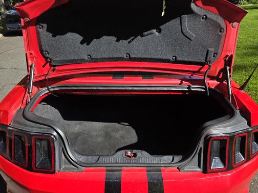 Red 2014 Ford Mustang V6