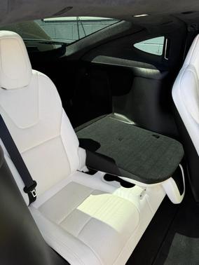 White 2022 Tesla Model X Long Range