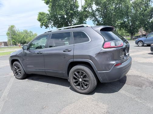 Gray 2020 Jeep Cherokee Latitude Plus