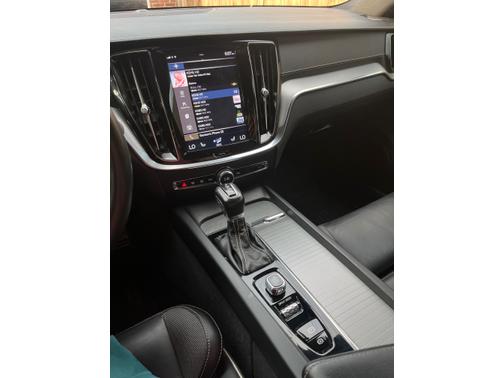 2020 Volvo S60 T6 R-Design