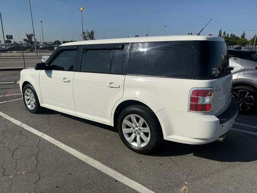 2009 Ford Flex SE
