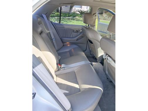 1995 INFINITI J30 Base