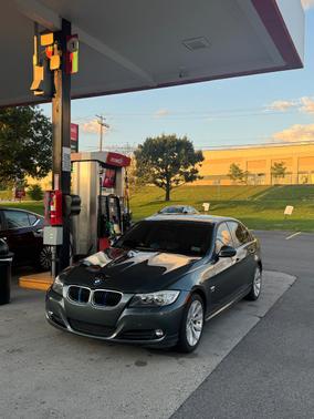 Green 2009 BMW 328 i xDrive