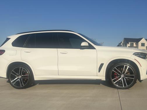 2022 BMW X5 M50i