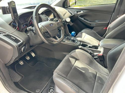 2017 Ford Focus RS Base