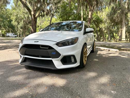 2017 Ford Focus RS Base