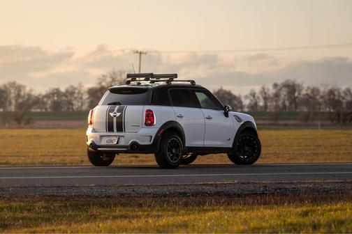 2012 MINI Cooper S Countryman Base