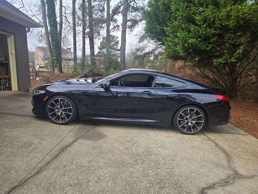 Black 2022 BMW 840 i