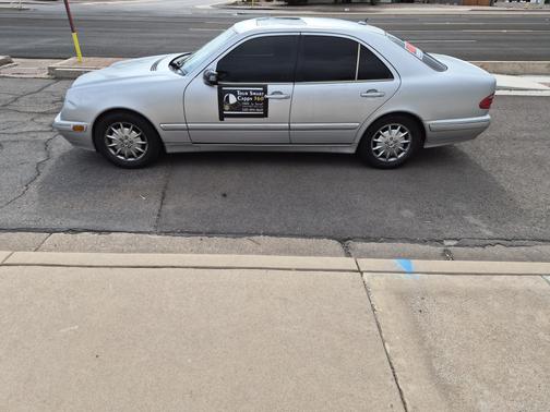 Silver 2000 Mercedes-Benz E-Class E320