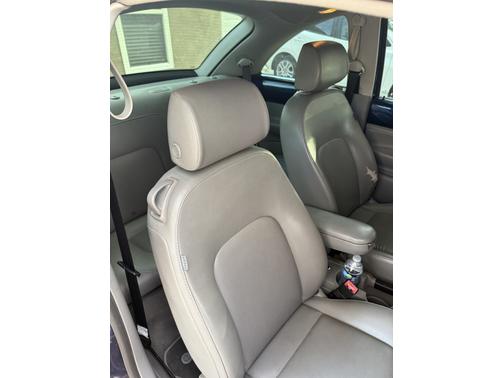 2006 Volkswagen New Beetle 2.5