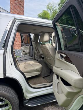 White 2017 Cadillac Escalade Luxury