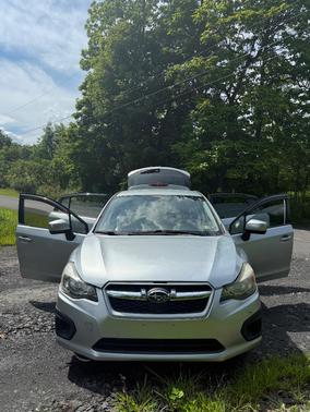 Silver 2013 Subaru Impreza 2.0i