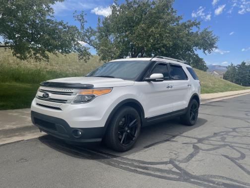 Photo 1 of 12 of 2014 Ford Explorer Limited