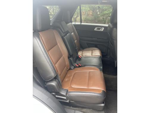 Photo 3 of 12 of 2014 Ford Explorer Limited