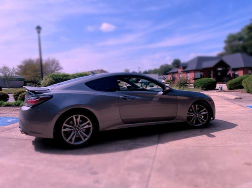 2012 Hyundai Genesis Coupe 3.8 Track