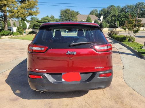 2015 Jeep Cherokee Sport