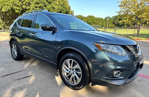 Blue 2014 Nissan Rogue SL