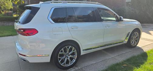 White 2020 BMW X7 xDrive40i