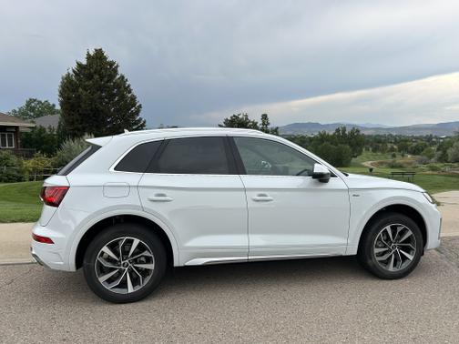 2023 Audi Q5 45 S line Premium Plus